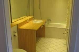 Wohnen im Grünen  -  2 Zimmer Terrassenwohnung in Lichterfelde-Ost – Parallelstr. 8b, 12209 Lichterfelde, Berlin – Vorschaubild 14