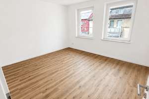 Erstbezug nach Sanierung – Exklusive 3-Zimmer-Wohnung mit Fußbodenheizung in zentr. Lage von Siegen – Schlachthausstraße 6, 57072 Siegen – Vorschaubild 6