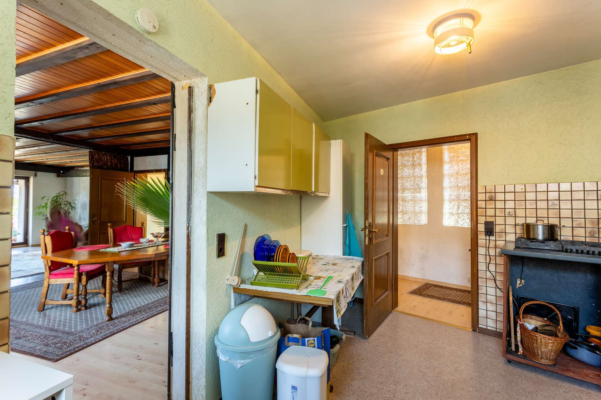 Immobilie in Nettersheim - Handwerker aufgepasst! Großes Wohnhaus mit Scheune, Garagen und großem Grundstück - Bild 5