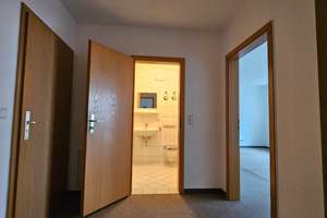 Gemütliche 2 Raum Wohnung mit Balkon im Zentrum – Zöllnerstr. 7, 9111 Zentrum, Chemnitz – Vorschaubild 4