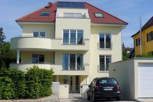 Hochwertig ausgestattete 4 Zi.-Familienwohnetage im 1. OG mit Garten + Einliegerzimmer