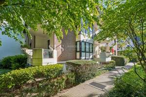 Wohnen am Ostpark – grün, ruhig, stadtnah -charmante Wohnung mit zwei Balkonen und Tiefgarage – Die vollständige Adresse der Immobilie erhältst du vom Anbieter., 40629 Grafenberg, Düsseldorf – Vorschaubild 3