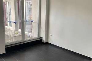 Exklusive 2 Zimmer Wohnung mit Einbauküche, Terrasse und Eckbadewanne – Beekstraße 17, 47051 Altstadt, Duisburg – Vorschaubild 6