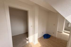 Frisch renovierte 3-Zimmer-Dachgeschosswohnung - Erstbezug nach Renovierung – Blumenthalstr. 4, 45138 Südostviertel, Essen – Vorschaubild 5