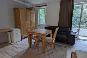 Ab 1. August! Besichtigung heute Abend! Teilmöbliertes Apartment, Balkon und EBK - Piccoloministraße – München – Vorschaubild 4