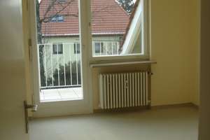 Nymphenburg-Gern: 4,5-Zimmer-Wohnung mit Süd-Balkon/Terrasse und Hobbyraum – Die vollständige Adresse der Immobilie erhältst du vom Anbieter., 80638 Neuhausen, München – Vorschaubild 4