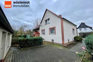 Charmantes Zuhause mit Terrasse, Balkon und Tiefgarage in ruhiger Lage in Bitterfeld! – Die vollständige Adresse der Immobilie erhältst du vom Anbieter., 6749 Bitterfeld-Wolfen – Vorschaubild 4