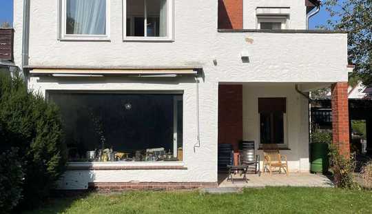 Bild von Eigenheim mit Potenzial in Göttingen – Charmante Doppelhaushälfte zum Verkauf