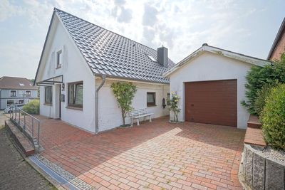 Volksbank Immobilien:
Teilmodernisiertes Zuhause im Herzen von Bad Bederkesa!