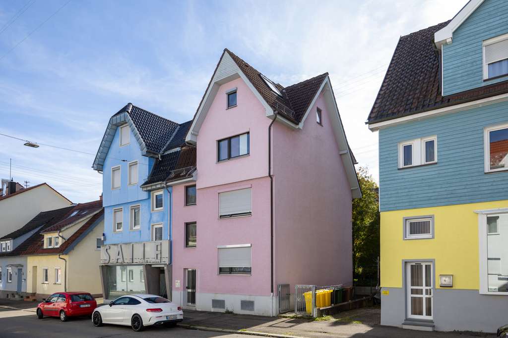 Immobilie in Villingen-Schwenningen - 6-Zimmer-Investment auf drei Etagen – attraktive Mieteinnahmen garantiert - Bild 0