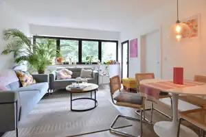 Schöne, ruhige,komplett sanierte 2 Zimmer Wohnung direkt am Stadtgarten – Krefeld – Vorschaubild 4
