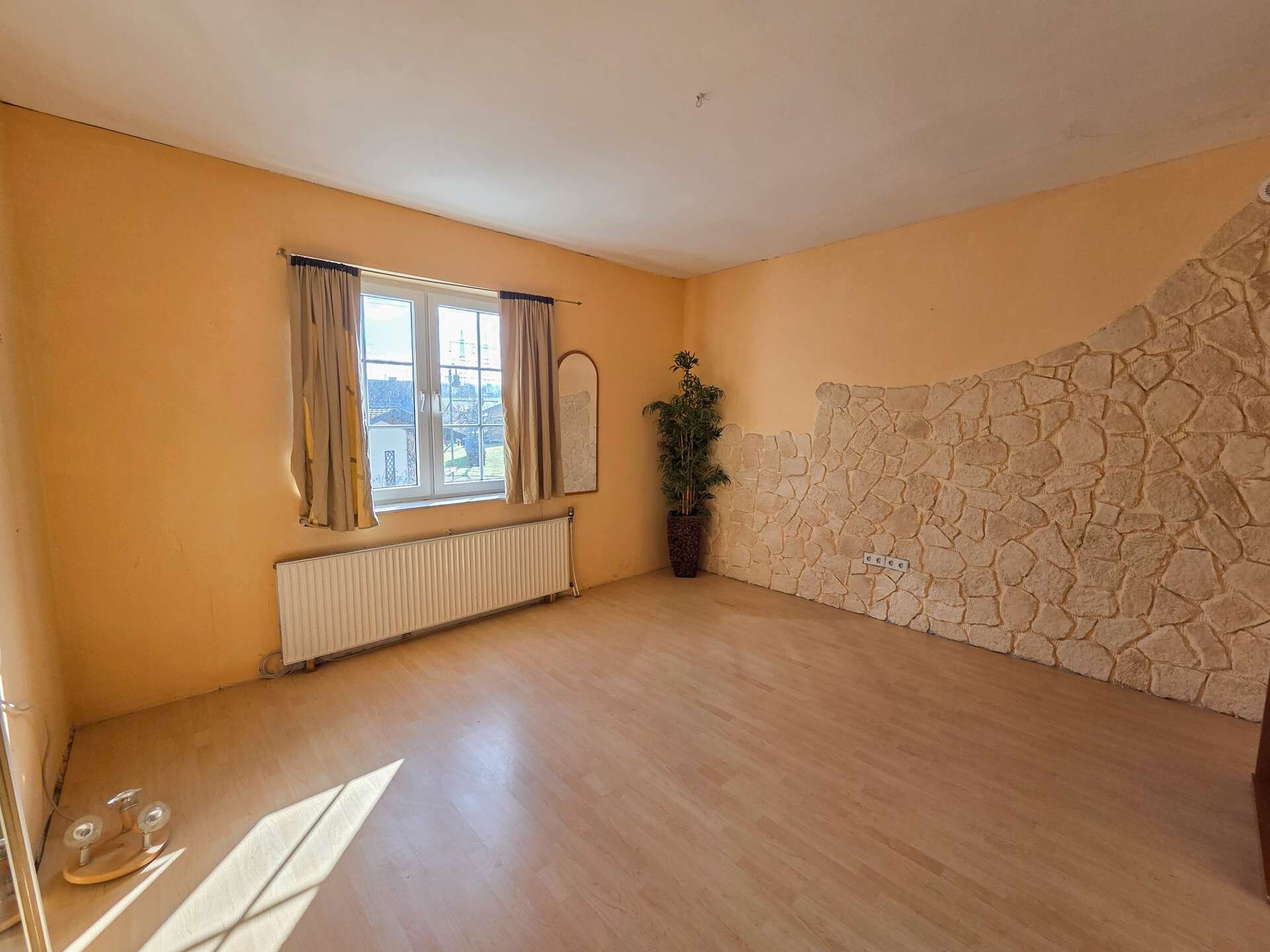 Immobilie in Birkenbeul - Mehrfamilienhaus mit großem Grundstück, ehemaligem Gewerbeteil und vielfältigem Entwicklungspotenzia - Bild 9