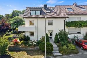 Haus mit Weitblick: viel Raum, schöner Garten und Bodenseesicht