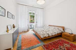 Stuck, Fischgrät & Flügeltüren: Herrschaftliche Familienwohnung in bester Lage Charlottenburgs! – Mommsenstr. 61, 10629 Charlottenburg, Berlin – Vorschaubild 6