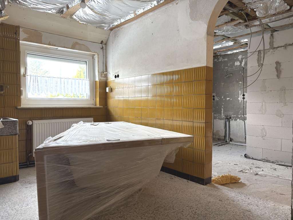 Immobilie in Großheide - Stark sanierungsbedürftiges Landhaus in Westermoordorf - ruhig und ländlich!  - Bild 4