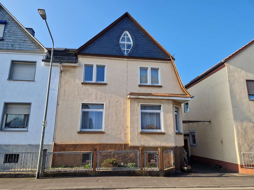 Immobilie in Diez - Diez Innenstadt. DHH mit viel Charme und Platz für Ihre Familie. - Bild 1