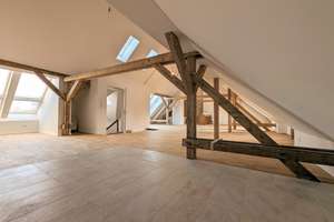 VIDEO Penthouse LOFT  ZENTRAL -  RUHIG -  HELL - AUSSICHT - GARTEN - PARKPLÄTZE – Glückstraße 7, 90763 Südstadt Industriegebiet, Fürth – Vorschaubild 28