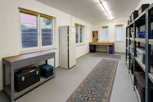 Bezugsfreier Bungalow mit Hobbyraum und separatem Zugang als 4. Zimmer in gefragter Wohnlage – Die vollständige Adresse der Immobilie erhältst du vom Anbieter., 12524 Altglienicke, Berlin – Vorschaubild 15
