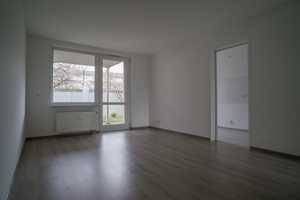Modern, großer Balkon, hervorragende Wärmedämmung, absolut ruhig – Oheriedentrift 28, 30539 Hannover – Vorschaubild 4