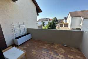 Großzügige, gepflegte Doppelhaushälfte mit 2 Balkonen und Garten in bevorzugter Lage – Esslingen (Kreis) – Vorschaubild 10