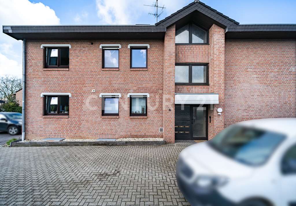 Immobilie in Kevelaer - Hochinteressantes 6-Parteienhaus mit Garagen – Ertrag mit Zukunftsperspektive. - Bild 2