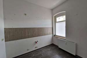 Ihr neues Zuhause mit viel Platz & mit einer Garage – Bitterfelder Straße 40, 4509 Delitzsch – Vorschaubild 3