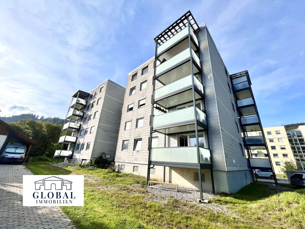 Immobilie in Weitnau - Sonnige 4-Zimmer-Wohnung mit Balkon & Traum-Aussicht - Bild 0