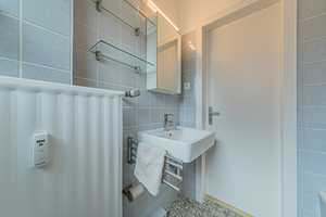 Property thumbnail 16