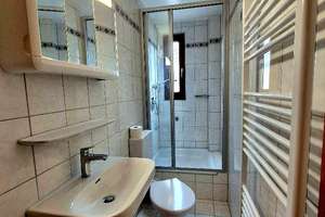 4 Zi. Wohnung, 64 m², ruhig und hell, Dachgeschoss, Bad Cannstatt nähe Kurpark und Neckar – Flurstr. 8, 70372 Kurpark, Stuttgart – Vorschaubild 6
