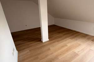 Moderne 2-Zimmer-Dachgeschosswohnung in Essen – Palmbuschweg 6, 45326 Altenessen-Süd, Essen – Vorschaubild 2