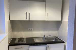 Stilvolle 1-Raum-Wohnung mit Balkon und EBK in Würzburg – Moskauer Ring 18, 97084 Würzburg – Vorschaubild 3
