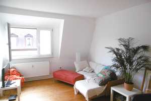 Schöne 2 Zimmer-Altbauwohnung in zentraler Lage zu vermieten  www.immo-kraemer.de – Mannheim – Vorschaubild 3