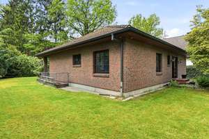 Solide Substanz trifft Entwicklungsspielraum – Bungalow in ruhiger Lage