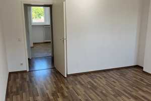 Schöne Dachgeschosswohnung / 3 Zimmer in Mönchengladbach, Nähe  Schmölderpark – Urftstraße 44, 41239 Mönchengladbach – Vorschaubild 8