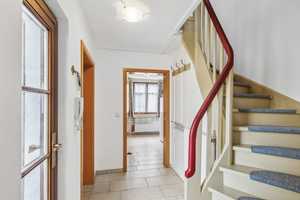 Charmantes Einfamilienhaus mit zusätzlichem Baupotenzial – Mittelstr. 9, 65719 Main-Taunus-Kreis – Vorschaubild 5