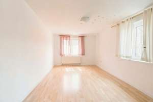 Perfekte Raumaufteilung trifft Wohnkomfort - 3-Zimmerwohnung mit Balkon – 70469 Feuerbach-Mitte, Stuttgart – Vorschaubild 8