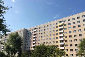 Helle 2-Zimmer-Wohnung mit Balkon in Jena-Lobeda! – Richard-Zimmermann-Str. 9, 7747 Neulobeda, Jena – Vorschaubild 1