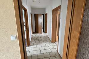 Einziehen & Wohlfühlen: Helle 3-Zimmer-Wohnung im 1. OG mit optionaler Garage! – Käthe-Kollwitz-Str. 11, 58093 Hochschulviertel, Hagen – Vorschaubild 2
