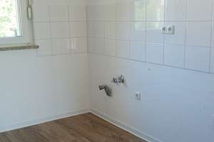 Frisch modernisierte und renovierte 2-Zimmer-Wohnung mit Balkon – Gelderblomstr. 71, 47138 Obermeiderich, Duisburg – Vorschaubild 4
