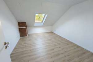 Frisch sanierte 3-Zi.-DG-Wohnung im Grünen – Fußbodenheizung, Wärmepumpe & Waldblick – 51375 Schlebusch, Leverkusen – Vorschaubild 11