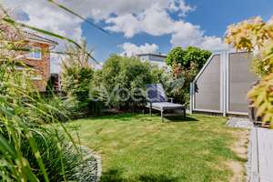 Modernes Zuhause mit Wohlfühlcharakter – KfW-70-Townhouse mit Garten, Studio und Dachterrasse. – Die vollständige Adresse der Immobilie erhältst du vom Anbieter., 21335 Rettmer, Lüneburg – Vorschaubild 9