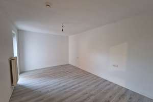 Gemütliche 2-Zimmer-Wohnung mit großem Balkon – Halbergstraße 9, 66121 Sankt Johann, Saarbrücken – Vorschaubild 2