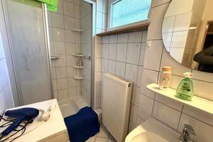 Einfamilienhaus Bungalow auf 650 m² großem Grundstück mit 142 m² Wfl.+ 90 m² Nfl. in ruhiger Lage! – 60439 Niederursel, Frankfurt am Main – Vorschaubild 9