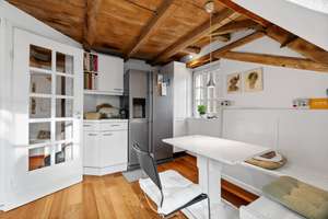 Für Individualisten mit Stil: Altbau-Kaminwohnung, Rheinblick und Garten – Die vollständige Adresse der Immobilie erhältst du vom Anbieter., 40593 Urdenbach, Düsseldorf – Vorschaubild 10