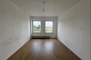 Helle Wohnung in Unterrath – 3 Zimmer, separater Küche, Balkon – Kalkumer Straße 40, 40468 Unterrath, Düsseldorf – Vorschaubild 1