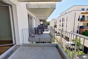 MODERNES WOHNEN IN VILLINGEN-SCHWENNINGEN: Lichtdurchflutete 2-Zimmer-Wohnung mit Balkon und EBK – Paula-Straub-Str. 12, 78048 Villingen, Villingen-Schwenningen – Vorschaubild 3