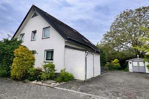 Familientraum in Sackgassenlage – Großzügiges Zweifamilienhaus mit Garten & Feldblick! – Die vollständige Adresse der Immobilie erhältst du vom Anbieter., 33729 Heepen, Bielefeld – Vorschaubild 2