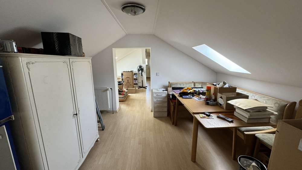 Immobilie in Osterhofen - Großzügiges Einfamilienhaus mit Einliegerwohnung 
Nähe Osterhofen/Gergweis - Bild 0