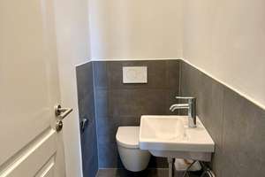 Frisch sanierte 4-Raum-Wohnung mit gehobener Innenausstattung mit Balkon in Köln Sülz – Arnulfstr. 4, 50937 Sülz, Köln – Vorschaubild 5