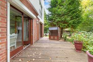 Gepflegtes Zweifamilienhaus mit Gartenidylle - Wohnen in ruhiger Lage von Wellingsbüttel – Die vollständige Adresse der Immobilie erhältst du vom Anbieter., 22391 Wellingsbüttel, Hamburg – Vorschaubild 8
